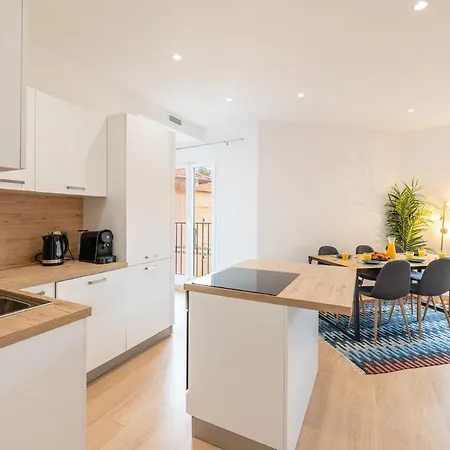 Apartment Attico In Centro A Monaco